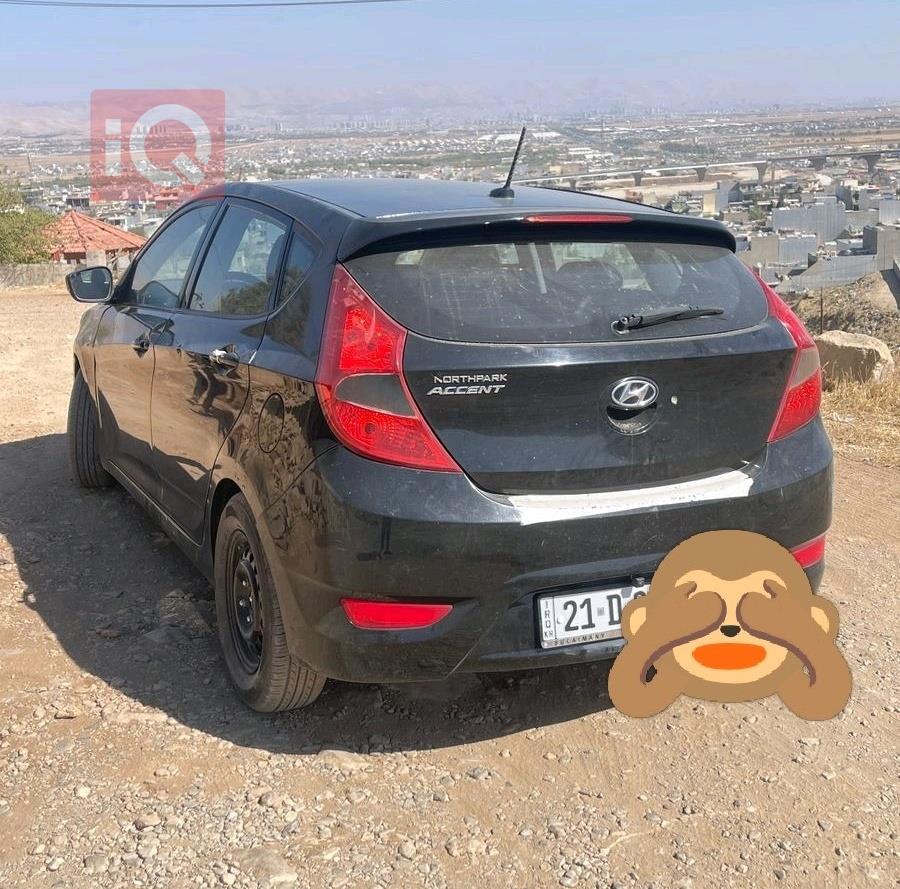 هیوندای ئەکسنت هاچباک